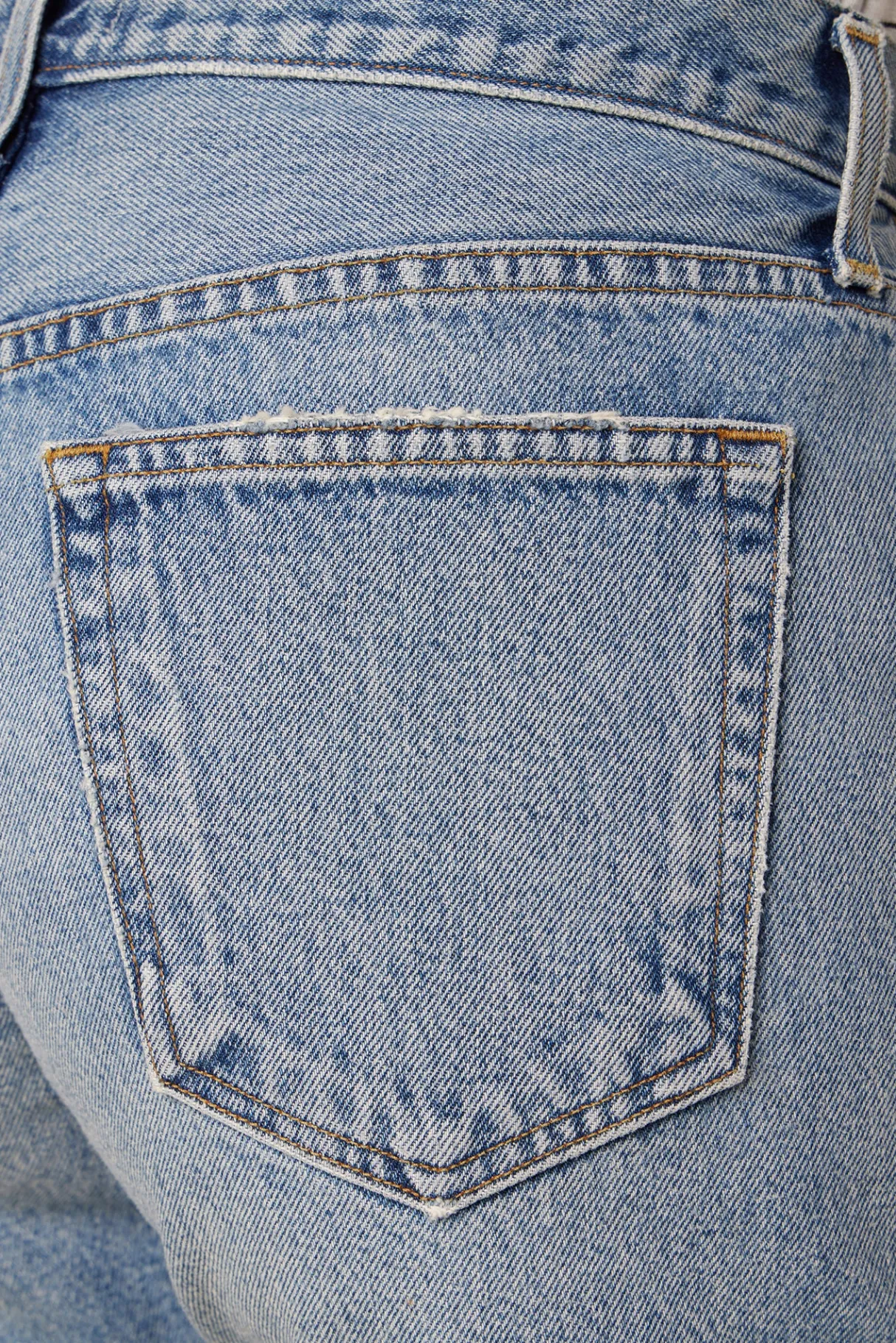 Amour Vert AGOLDE Parker Long Denim Short Occurrence Sale
