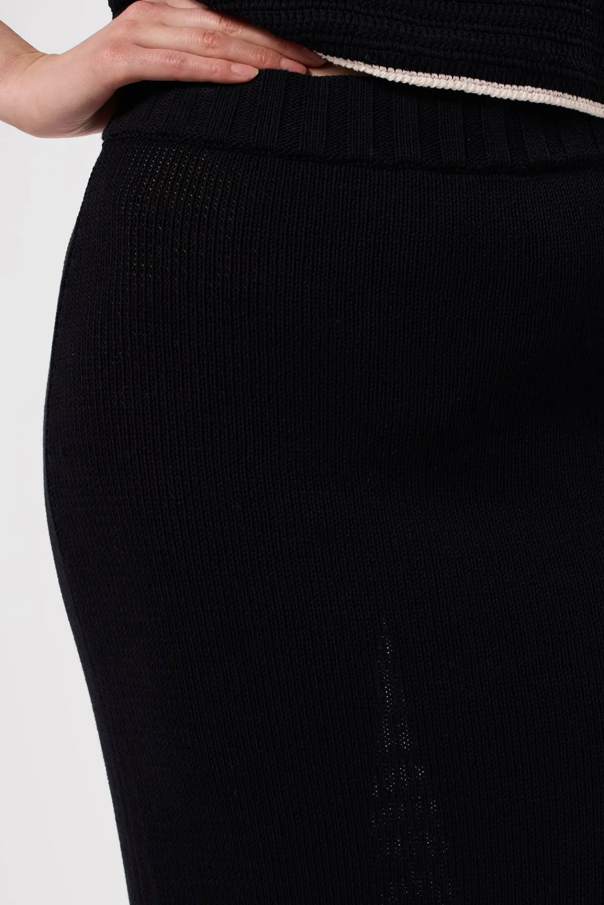 Amour Vert Alizee Crochet Skirt Black Hot