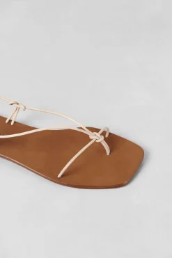 Amour Vert Alohas Misty Sandal Cream Hot