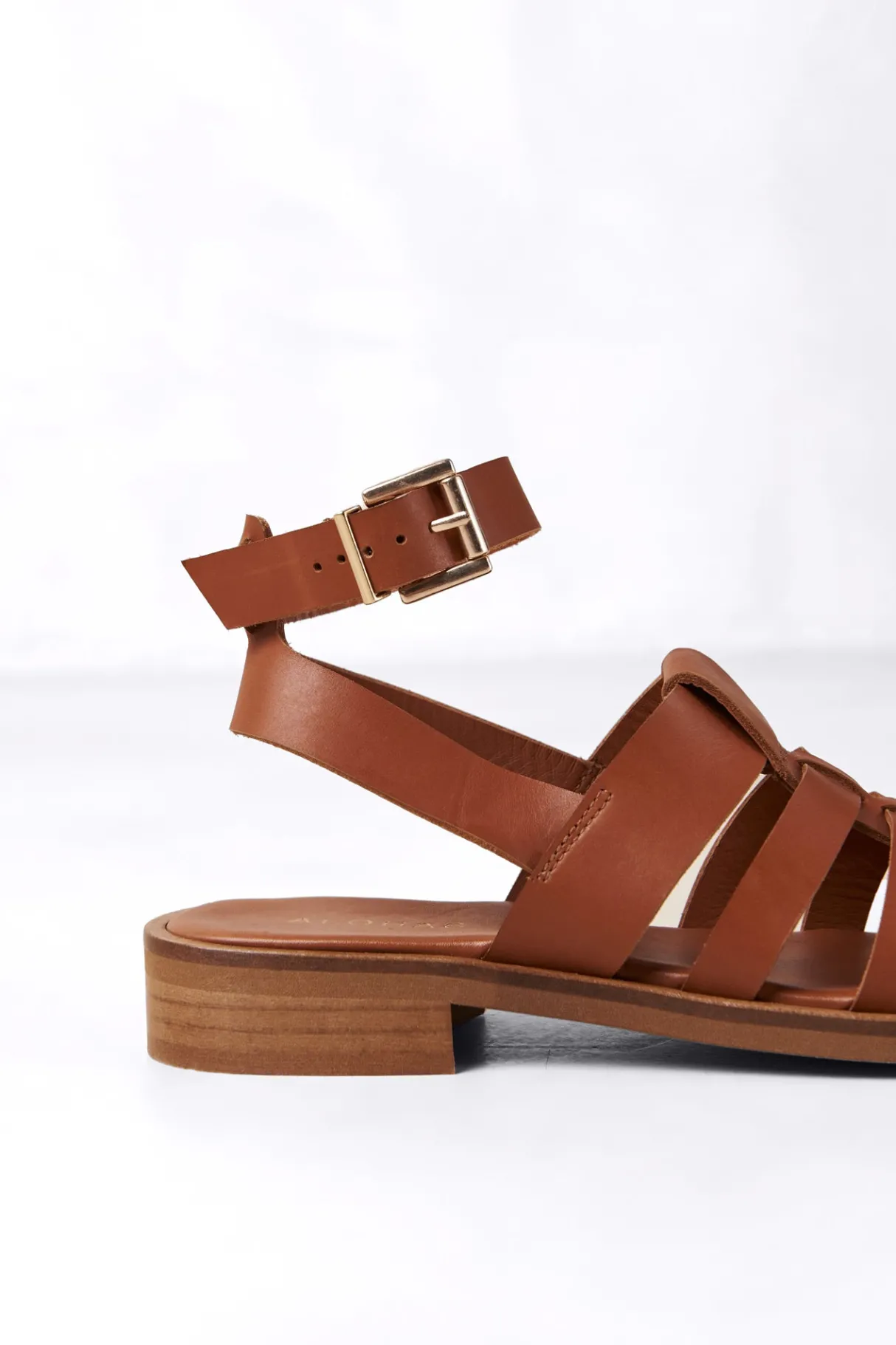Amour Vert Alohas Perry Fisherman Sandal Tan Hot