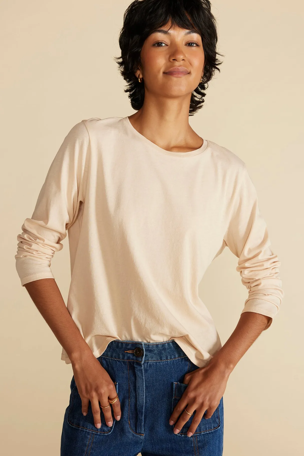 Amour Vert Berkeley Long Sleeve Tee SandBeige New