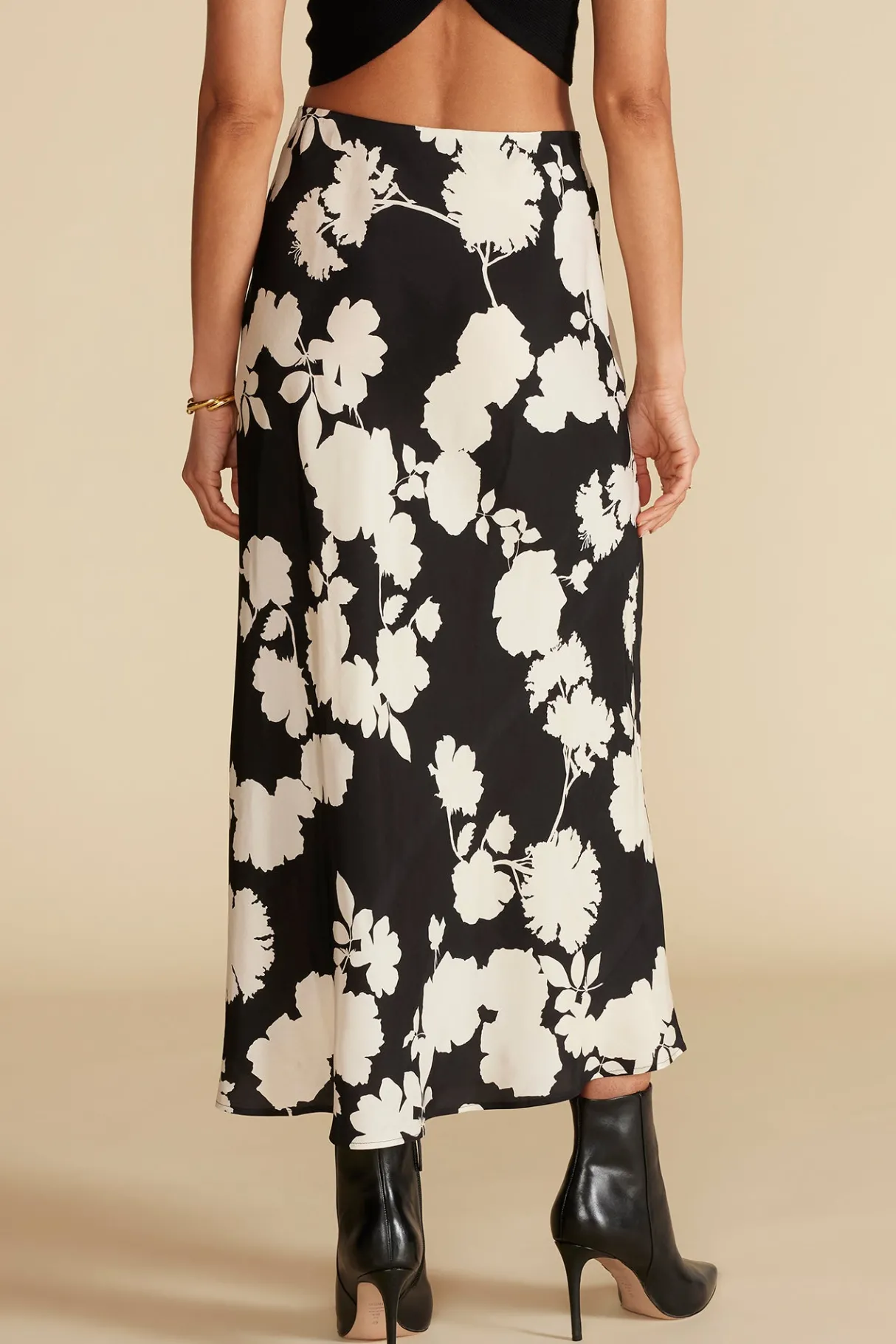 Amour Vert Eve Cupro Slip Skirt BlackandIvoryRosePrint Fashion