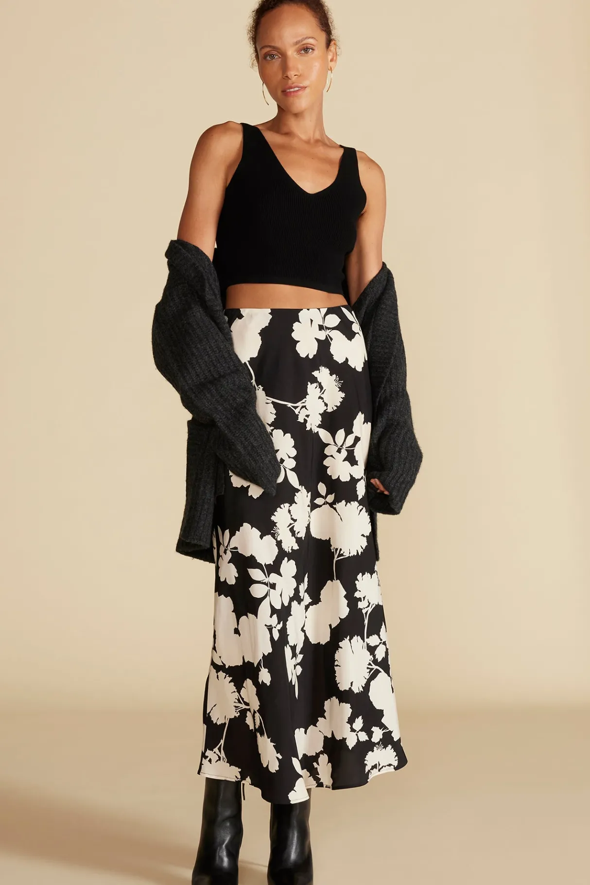 Amour Vert Eve Cupro Slip Skirt BlackandIvoryRosePrint Fashion