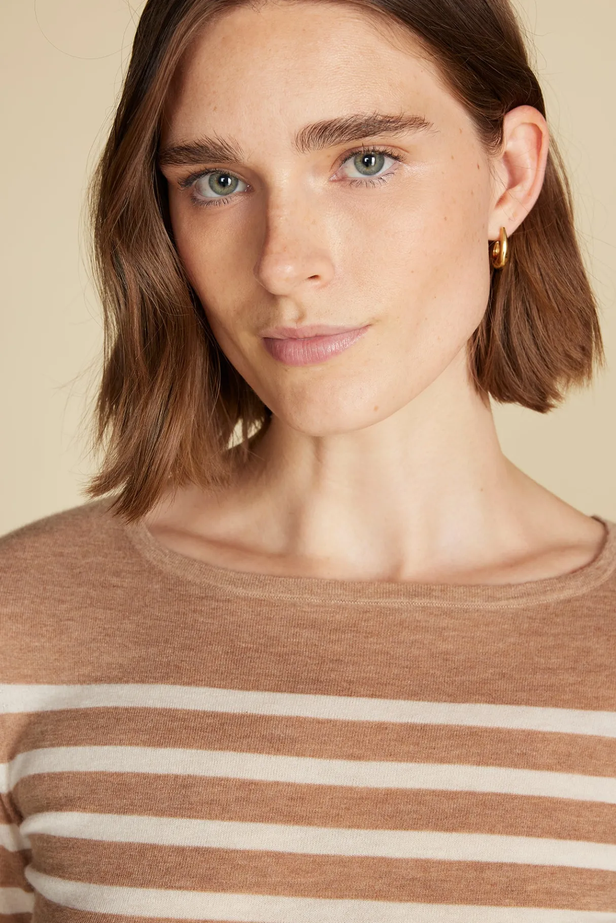 Amour Vert Fran Boatneck Striped Cashmere Sweater CafeAuLaitandIvoryStripe Outlet