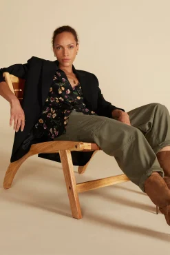 Amour Vert Kaya Washable Silk Blouse BlackMargeuritteWildflowerPrint Online