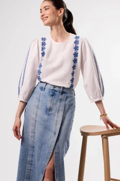 Amour Vert Placed Embroidery Blouse WhiteCobaltEmbroidery New