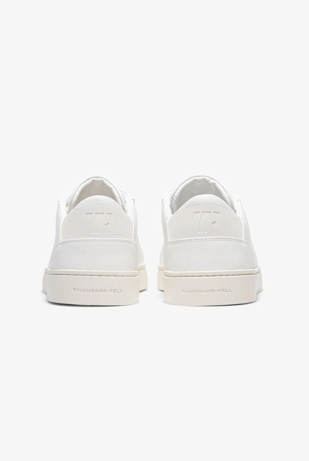 Amour Vert Thousand Fell Lace Up Sneakers White Online