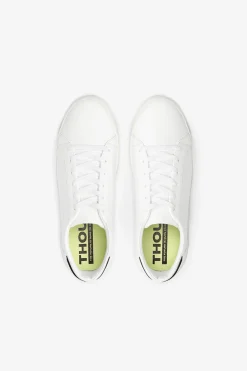 Amour Vert Thousand Fell Lace Up Sneaker WhiteandBlack Fashion